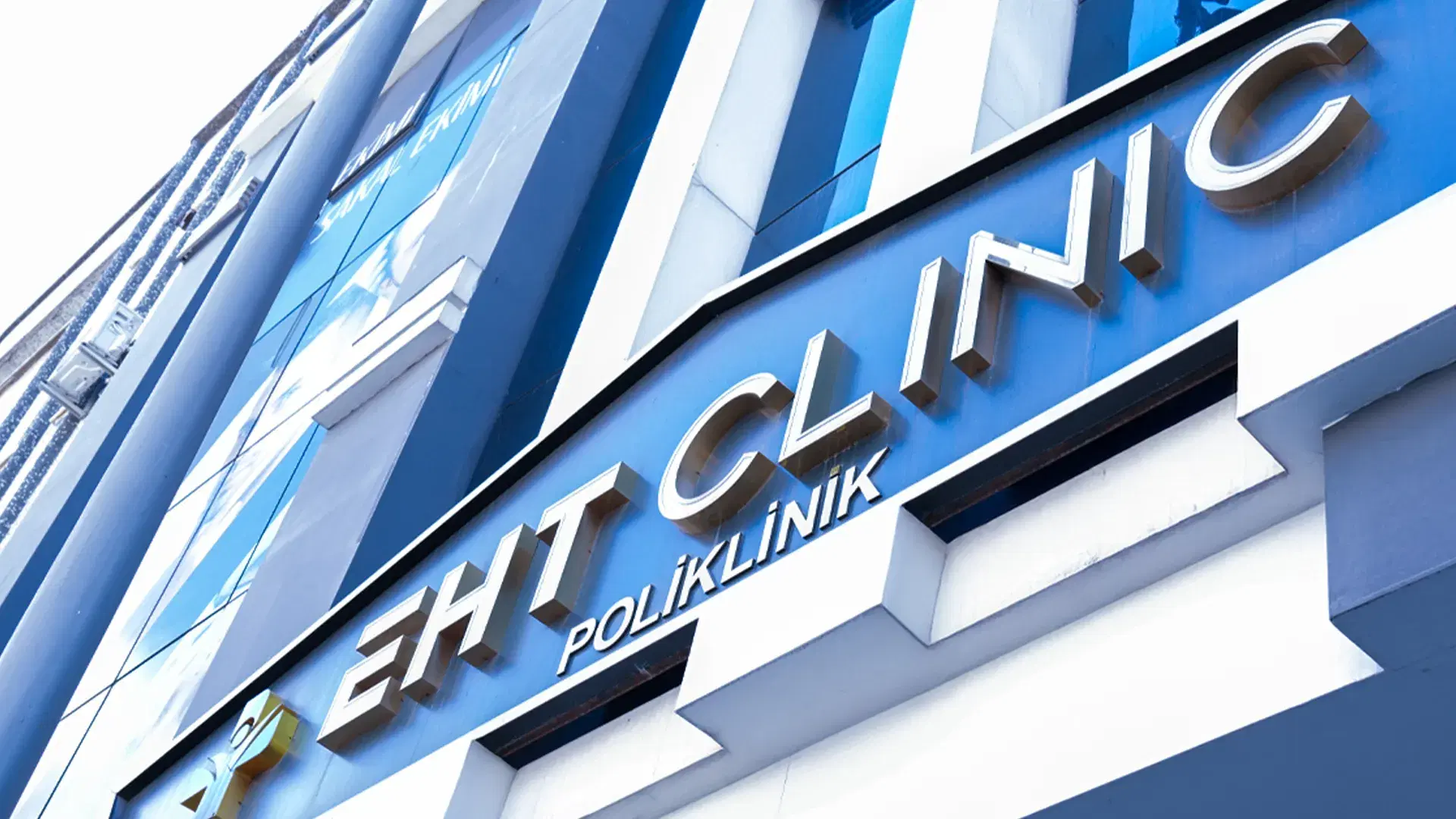 Behandlungen Esthetic Hair Clinic